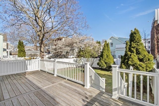 15 Wave Way Ave, Winthrop, MA 02152