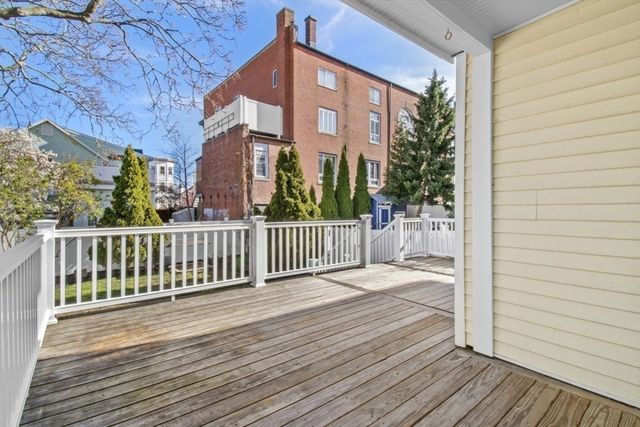 15 Wave Way Ave, Winthrop, MA 02152