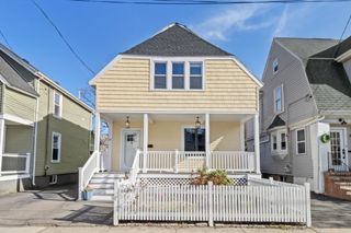 15 Wave Way Ave, Winthrop, MA 02152