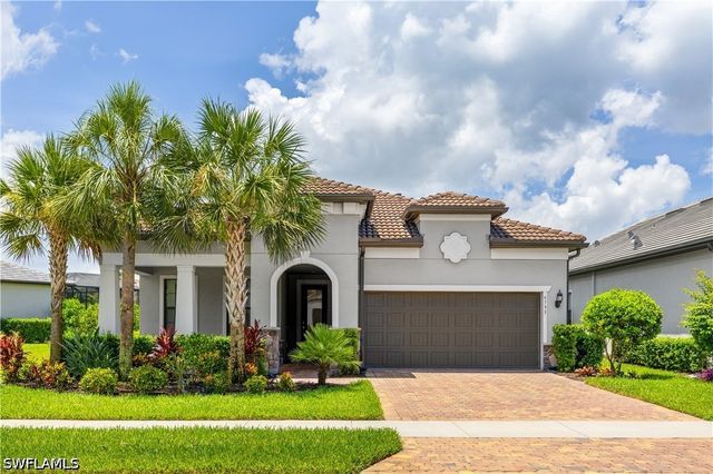 9799 Everglades DR, Naples, FL 34120