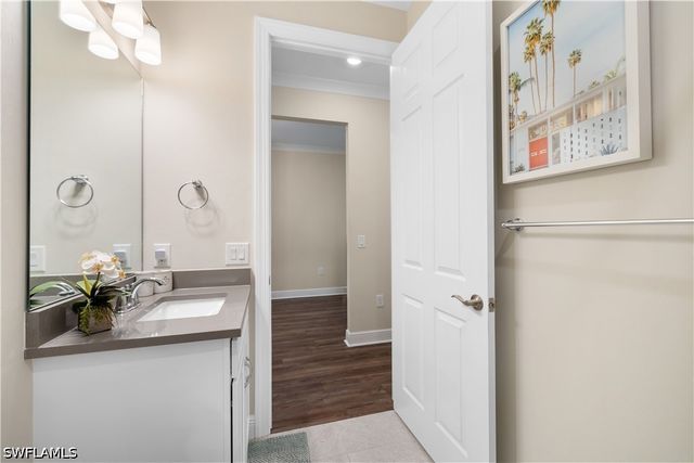 9799 Everglades DR, Naples, FL 34120
