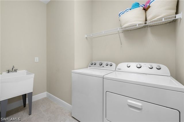 9799 Everglades DR, Naples, FL 34120