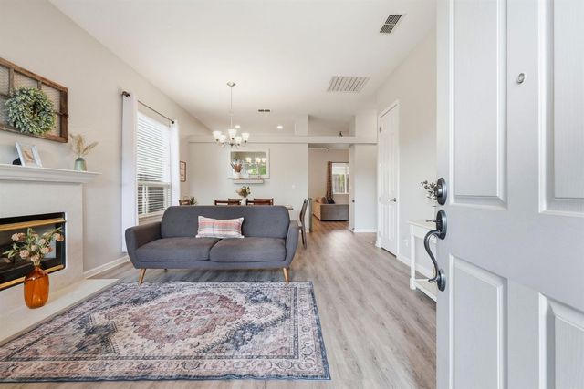 205 Foxglove Ct, Lincoln, CA 95648
