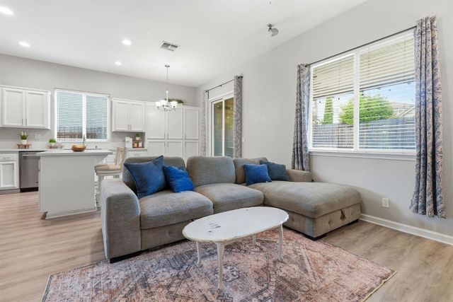 205 Foxglove Ct, Lincoln, CA 95648