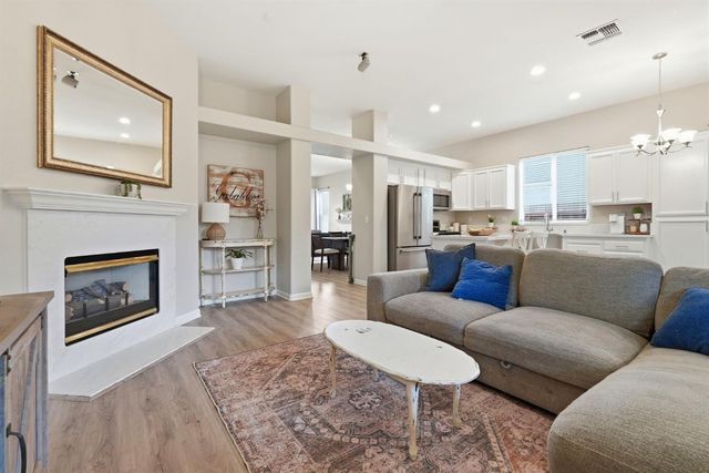 205 Foxglove Ct, Lincoln, CA 95648