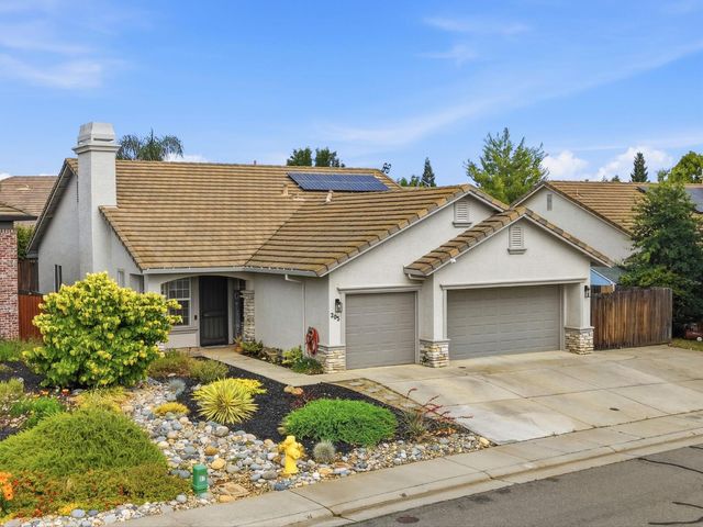 205 Foxglove Ct, Lincoln, CA 95648