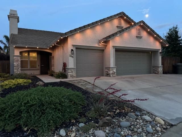 205 Foxglove Ct, Lincoln, CA 95648