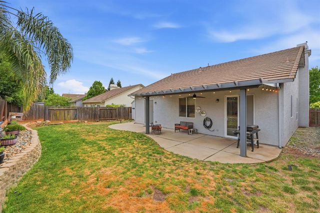 205 Foxglove Ct, Lincoln, CA 95648