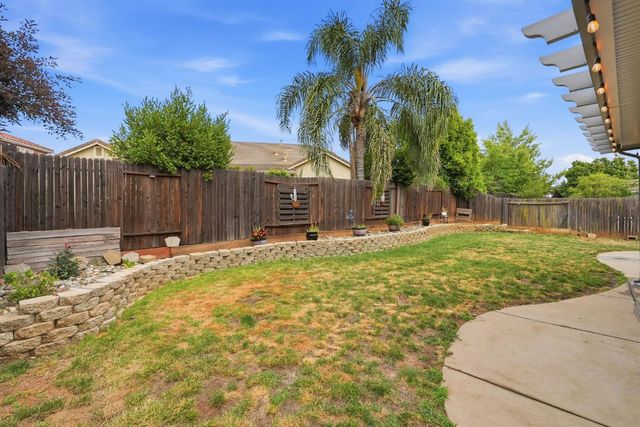 205 Foxglove Ct, Lincoln, CA 95648