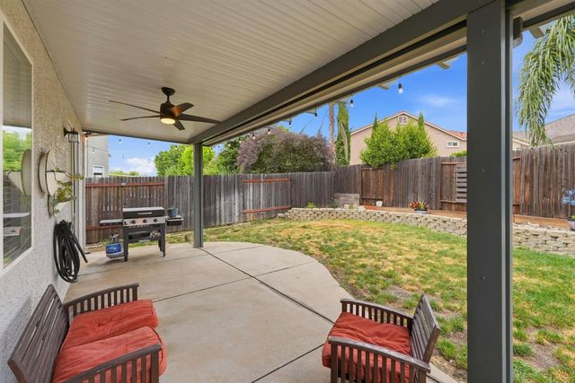 205 Foxglove Ct, Lincoln, CA 95648