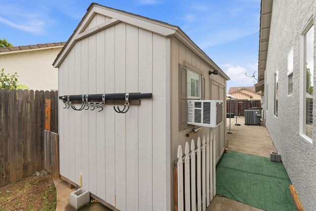 205 Foxglove Ct, Lincoln, CA 95648