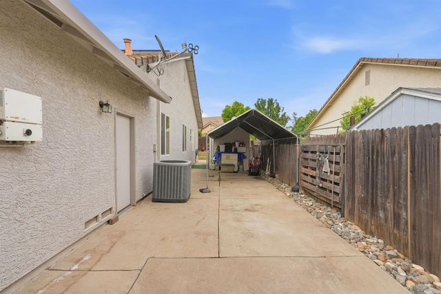 205 Foxglove Ct, Lincoln, CA 95648