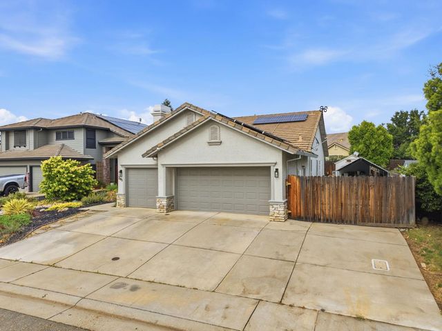 205 Foxglove Ct, Lincoln, CA 95648