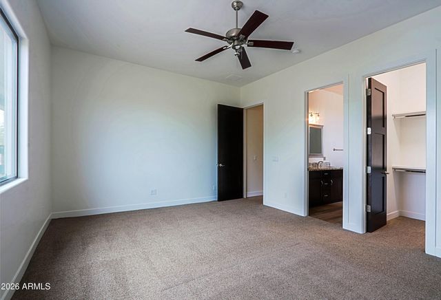 2814 W JORDON Lane, Phoenix, AZ 85086