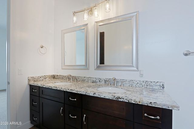 2814 W JORDON Lane, Phoenix, AZ 85086