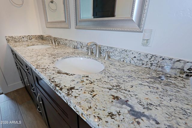 2814 W JORDON Lane, Phoenix, AZ 85086