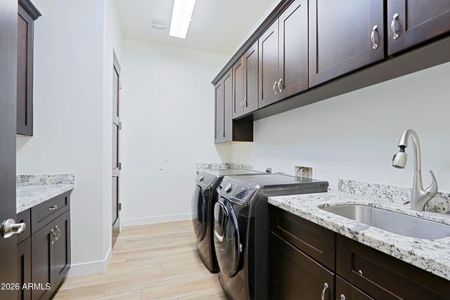 2814 W JORDON Lane, Phoenix, AZ 85086