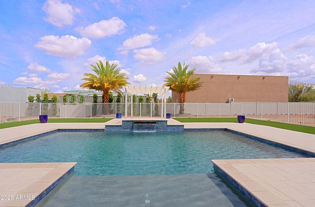 2814 W JORDON Lane, Phoenix, AZ 85086