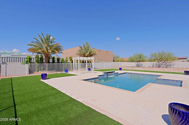 2814 W JORDON Lane, Phoenix, AZ 85086