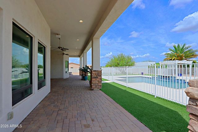 2814 W JORDON Lane, Phoenix, AZ 85086