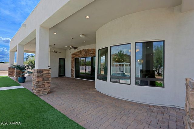 2814 W JORDON Lane, Phoenix, AZ 85086