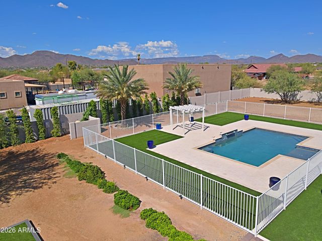 2814 W JORDON Lane, Phoenix, AZ 85086
