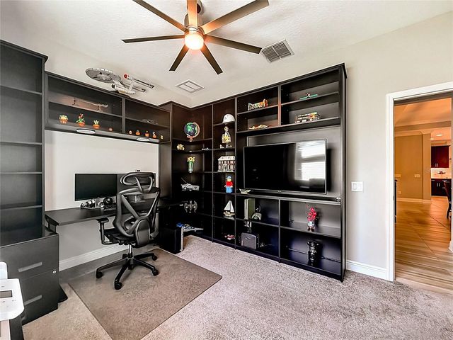 19563 LEONARD ROAD, Lutz, FL 33558