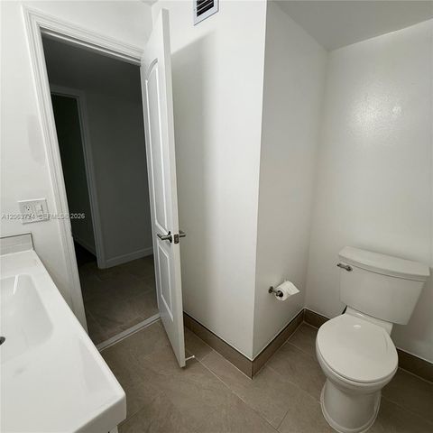 10672 SW 79th Terrace, Miami, FL 33173