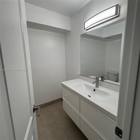 10672 SW 79th Terrace, Miami, FL 33173