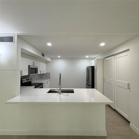 10672 SW 79th Terrace, Miami, FL 33173