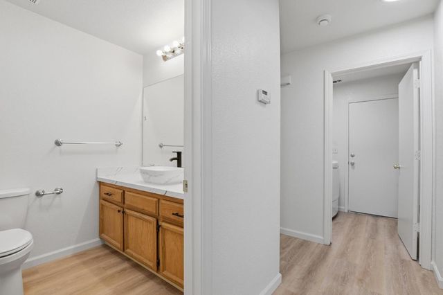 1061 Courtyard Dr, Yuba City, CA 95991