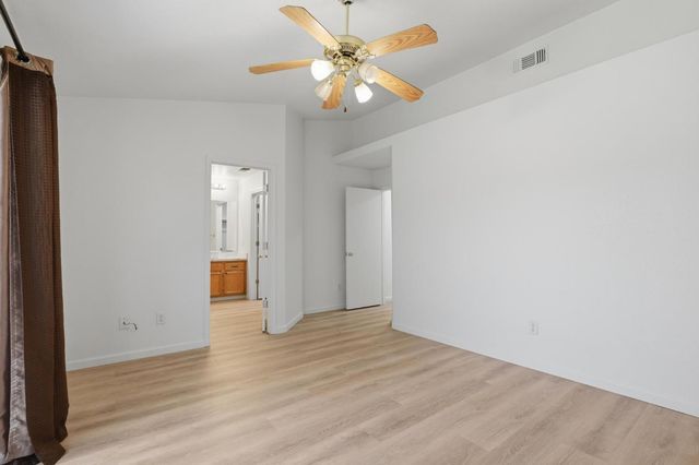 1061 Courtyard Dr, Yuba City, CA 95991