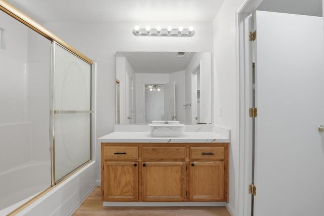 1061 Courtyard Dr, Yuba City, CA 95991