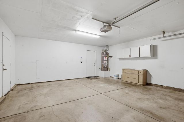 1061 Courtyard Dr, Yuba City, CA 95991