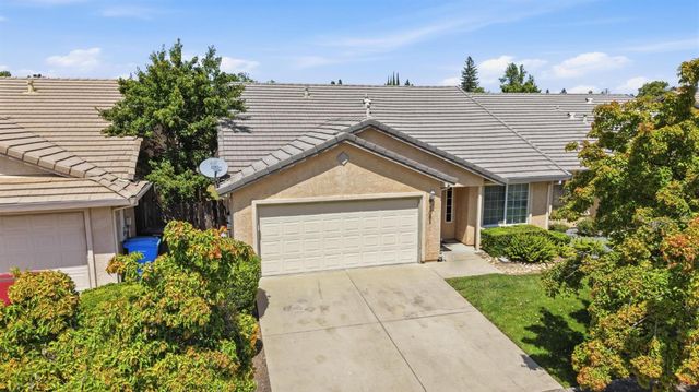 1061 Courtyard Dr, Yuba City, CA 95991
