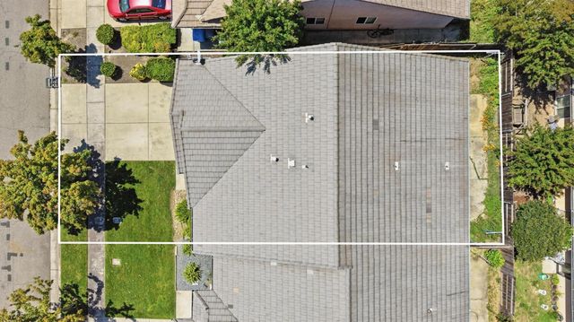 1061 Courtyard Dr, Yuba City, CA 95991