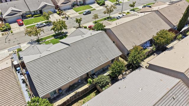 1061 Courtyard Dr, Yuba City, CA 95991