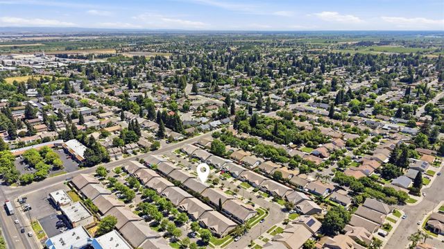 1061 Courtyard Dr, Yuba City, CA 95991