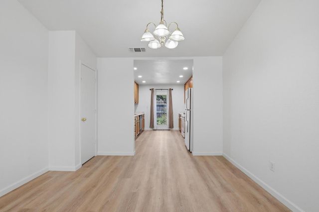 1061 Courtyard Dr, Yuba City, CA 95991