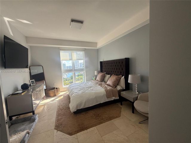 20000 E Country Club Drive PH09, Aventura, FL 33180