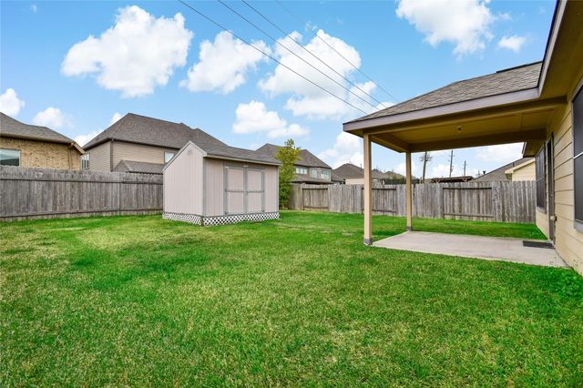 3308 Southern Grove Lane, Pearland, TX 77584