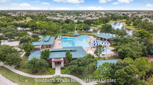 3308 Southern Grove Lane, Pearland, TX 77584