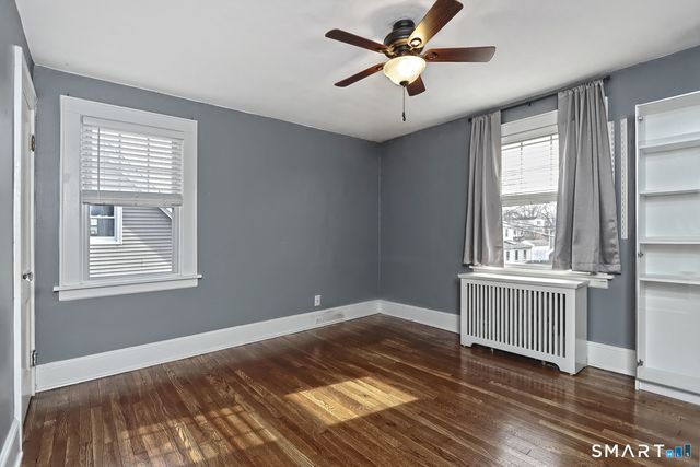 29 Parkway Drive, Stratford, CT 06614