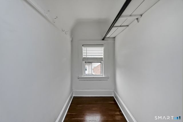 29 Parkway Drive, Stratford, CT 06614