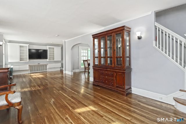 29 Parkway Drive, Stratford, CT 06614