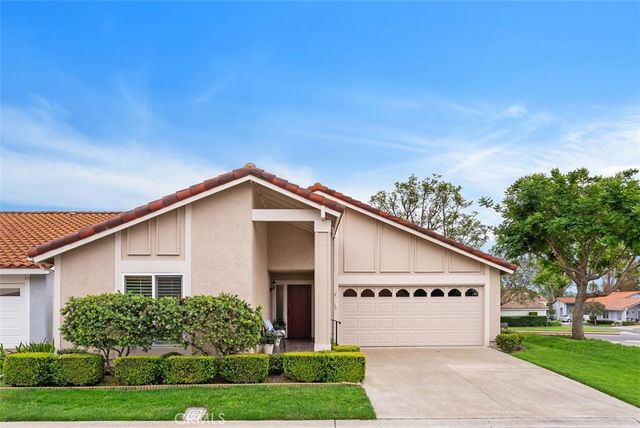 27684 Calle Valdes, Mission Viejo, CA 92692