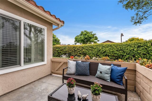 27684 Calle Valdes, Mission Viejo, CA 92692
