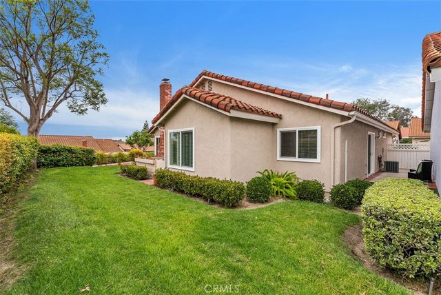 27684 Calle Valdes, Mission Viejo, CA 92692