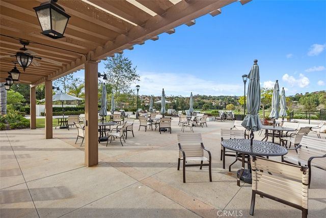 27684 Calle Valdes, Mission Viejo, CA 92692