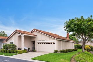 27684 Calle Valdes, Mission Viejo, CA 92692